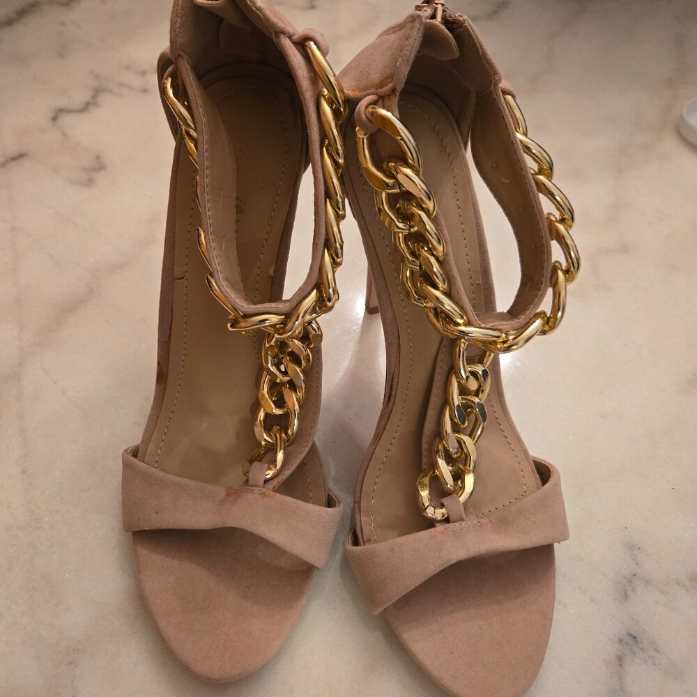 Anne Michelle Perton 20 Blush and Gold Chain Dress Sandals